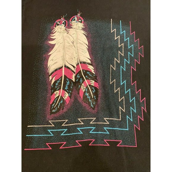 Vintage Native American Feather T Shirt Size L Black Fruit Of The Loom USA Made - Picture 3 of 7